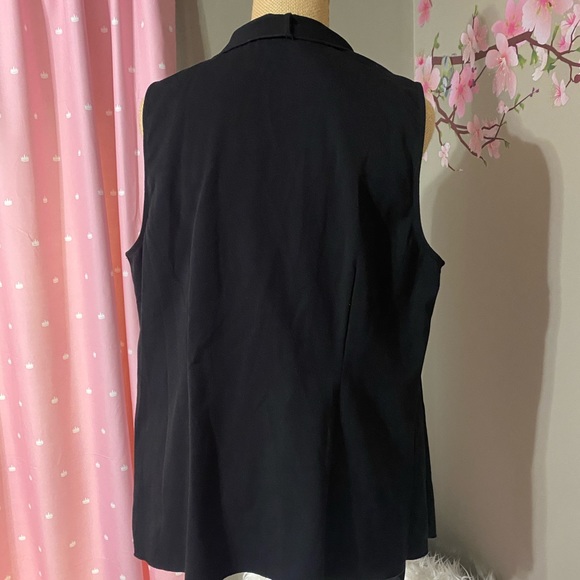 CHRISTOPHER BANKS Sleeveless Blazer - Picture 4 of 4